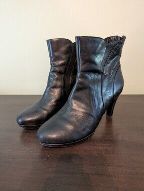 Women's Black Leather Ankle Boots - Classic Heel